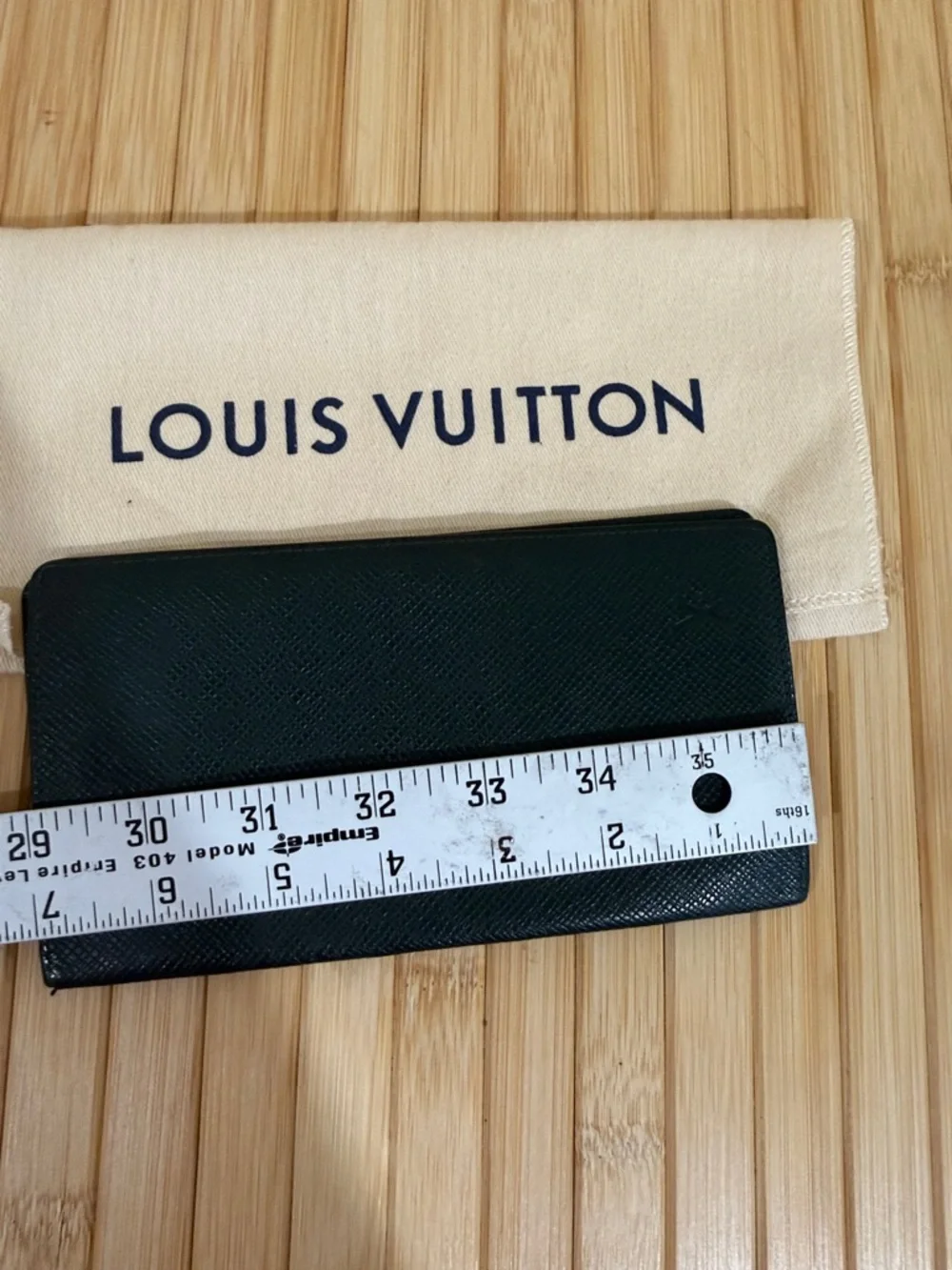 Louis Vuitton Dark Green Textured Leather Long Wallet Louis Vuitton credit card💳 - Picture 10 of 11